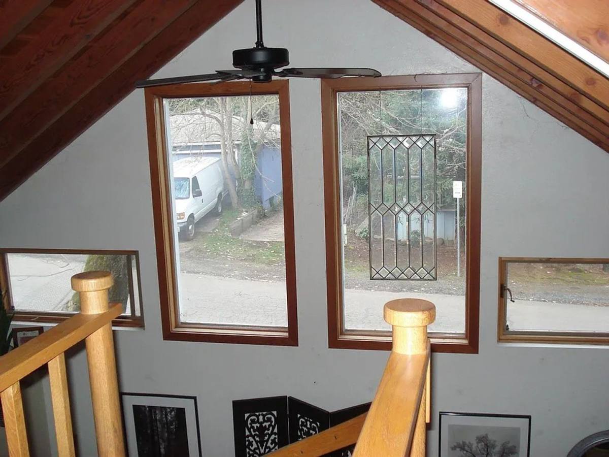 House for rent at 410 S Oregon St Cottage, Jacksonville, OR 97530