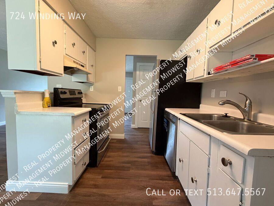 House for rent at 724 Winding Way, Cincinnati, OH 45245