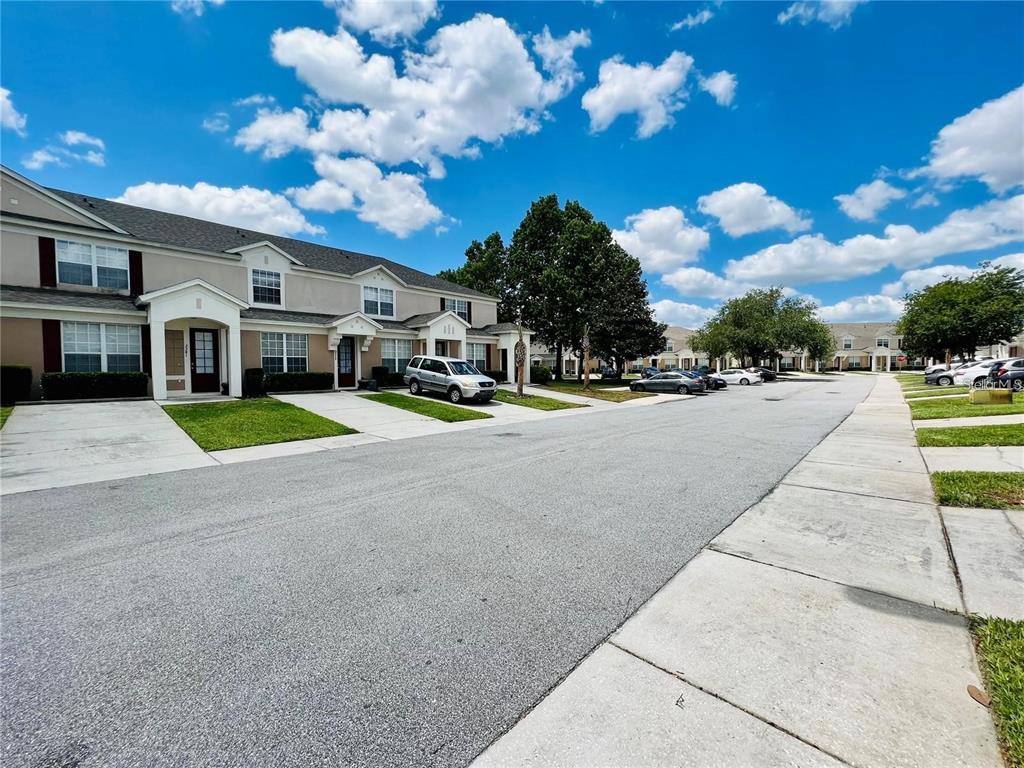 Townhouse for rent at 2413 Silver Palm Dr, Kissimmee, FL 34747