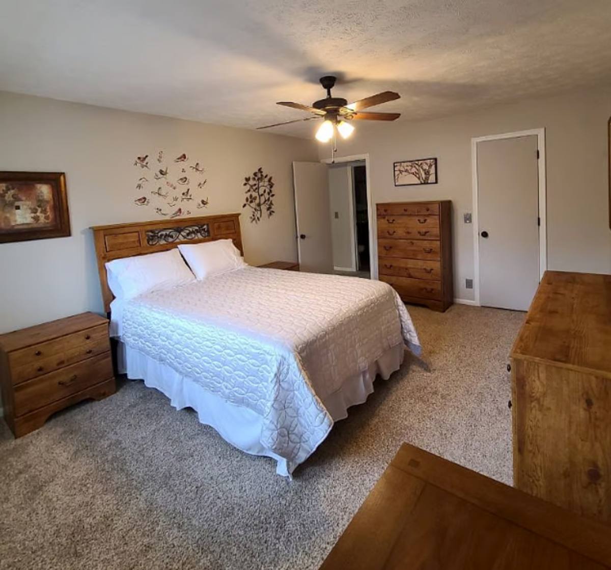 Condo for rent at 12841 12727 Woodcrest Dr, Omaha, NE 68137