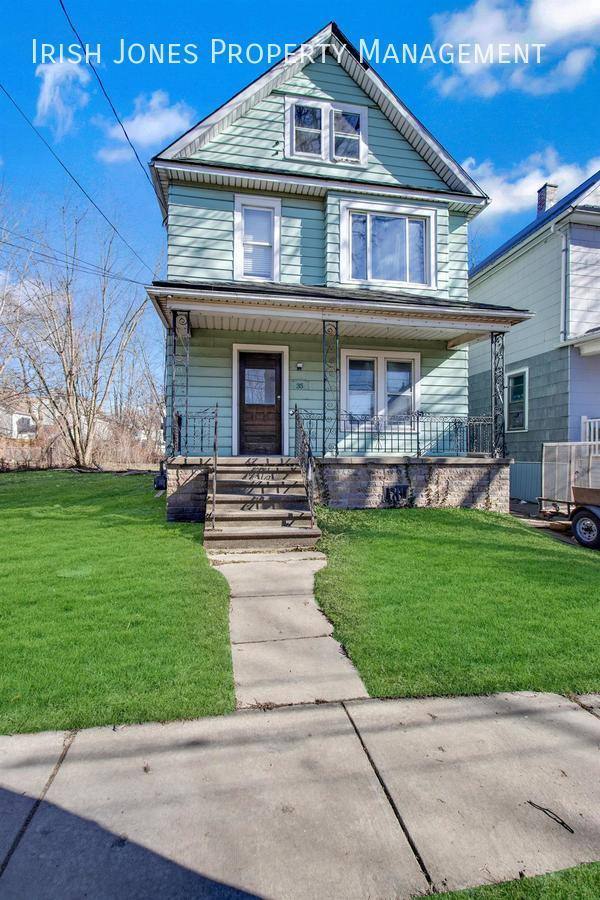 Apartment for rent at 35 Benzinger St #1, Buffalo, NY 14206