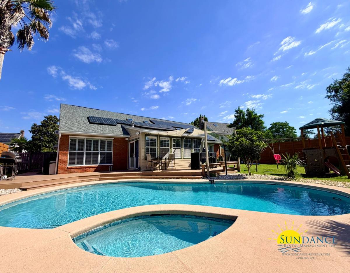 House for rent at 115 Long Pointe Dr, Mary Esther, FL 32569