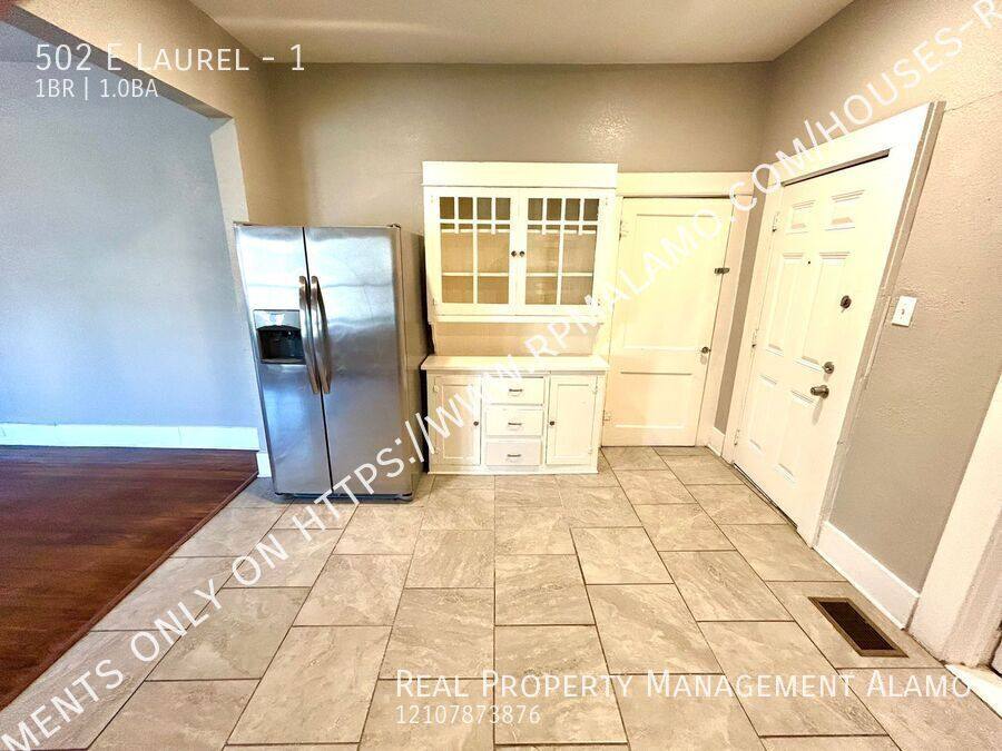 Apartment for rent at 502 E Laurel #1, San Antonio, TX 78212