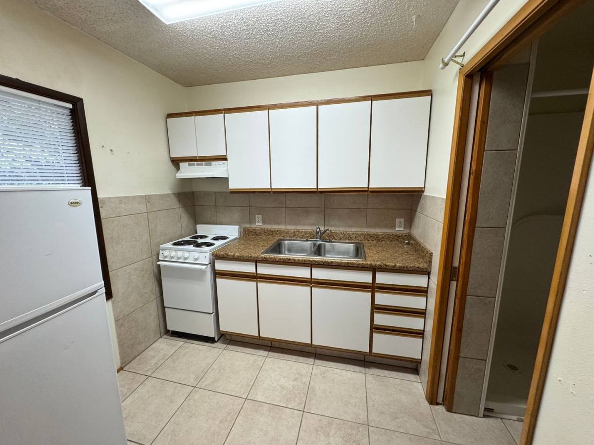 Apartment for rent at 164 NE Douglas St, Toledo, OR 97391
