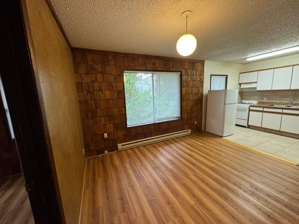 Apartment for rent at 164 NE Douglas St, Toledo, OR 97391