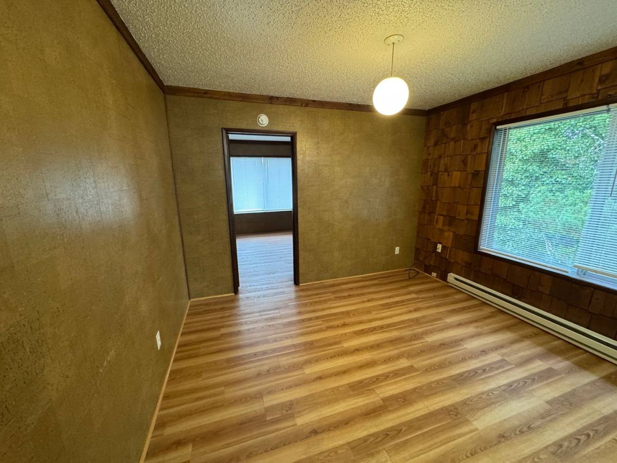 Apartment for rent at 164 NE Douglas St, Toledo, OR 97391