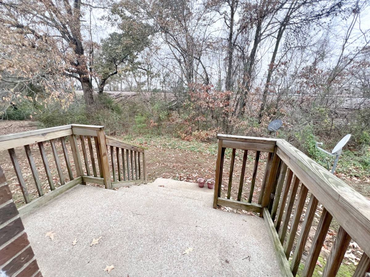 Apartment for rent at 105 Tandy Dr, Clarksville, TN 37042