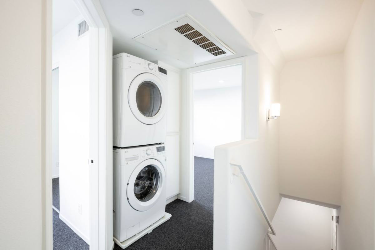 Townhouse for rent at 3644 Keystone Ave, Los Angeles, CA 90034