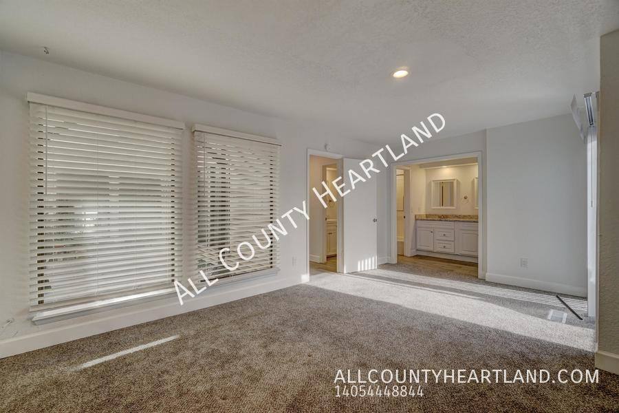 Apartment for rent at 2030 Three Stars Rd, Edmond, OK 73034