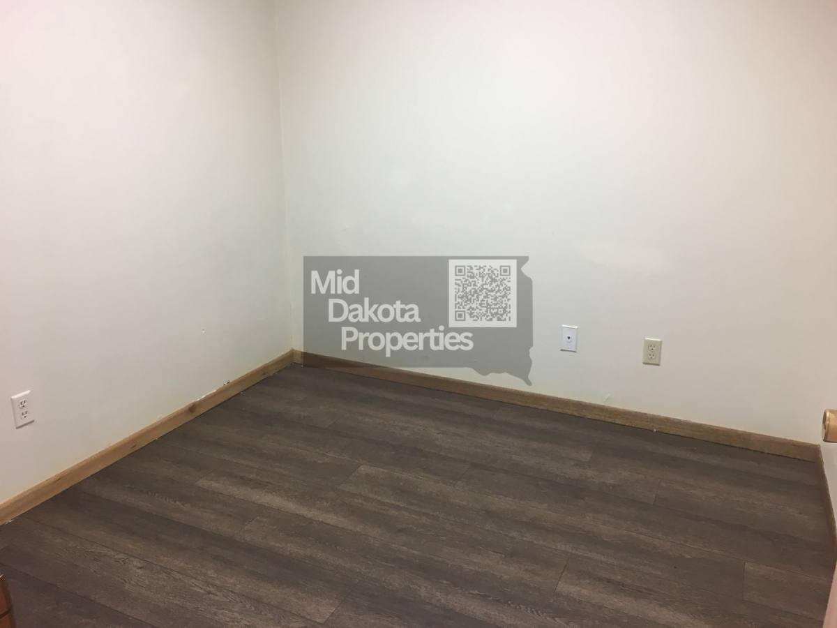 Apartment for rent at 112, 114, 116 120 E, Mitchell, SD 57301