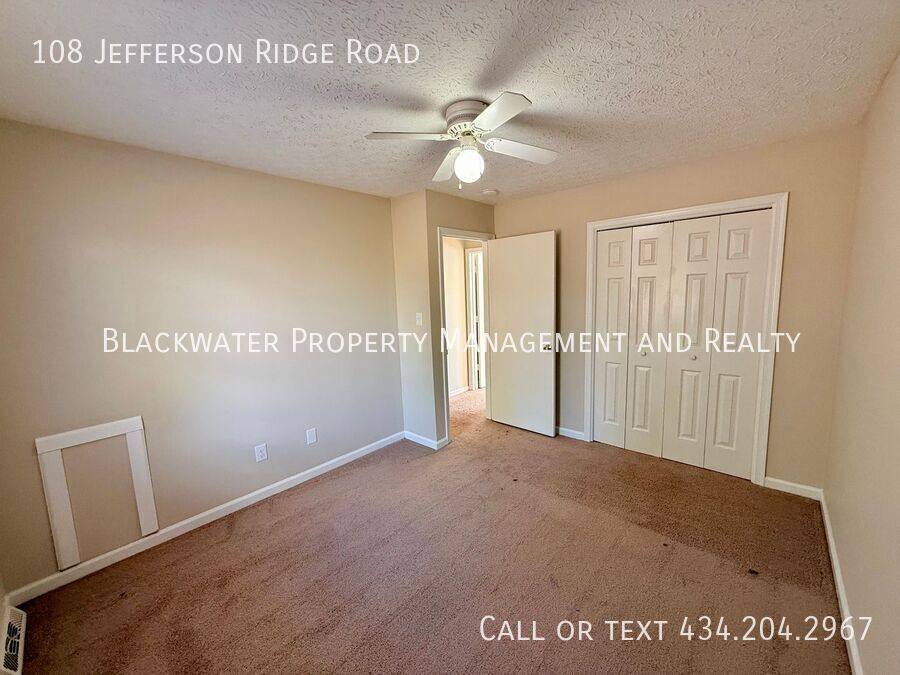 Townhouse for rent at 108 Jefferson Ridge Rd, Forest, VA 24551