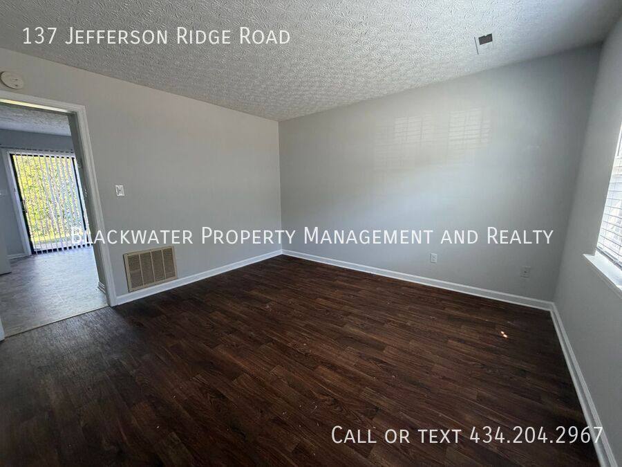 Townhouse for rent at 137 Jefferson Ridge Rd, Forest, VA 24551