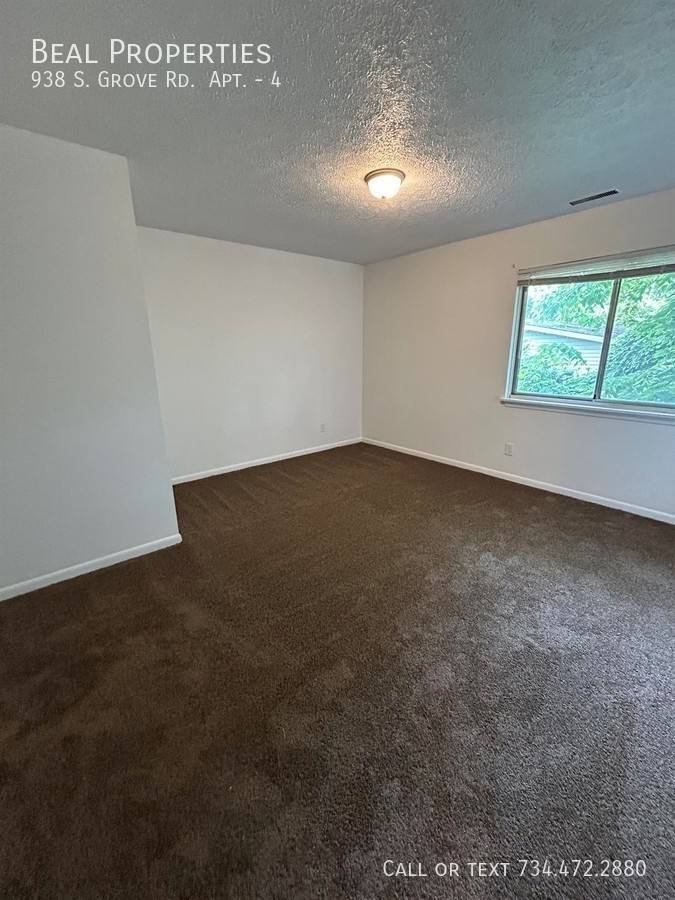 Apartment for rent at 938 S Grove Rd #4, Ypsilanti, MI 48198