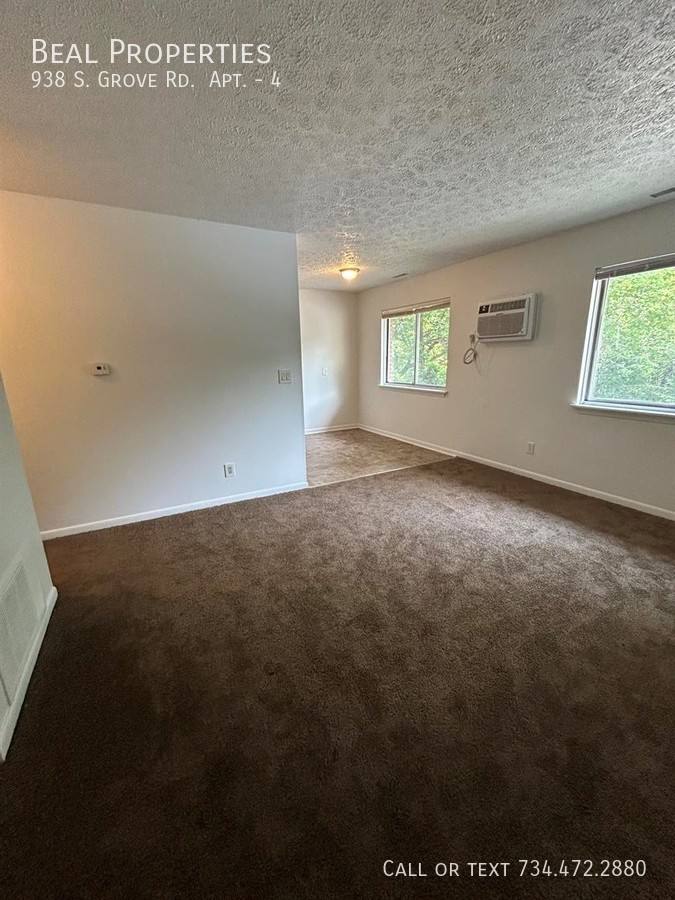 Apartment for rent at 938 S Grove Rd #4, Ypsilanti, MI 48198