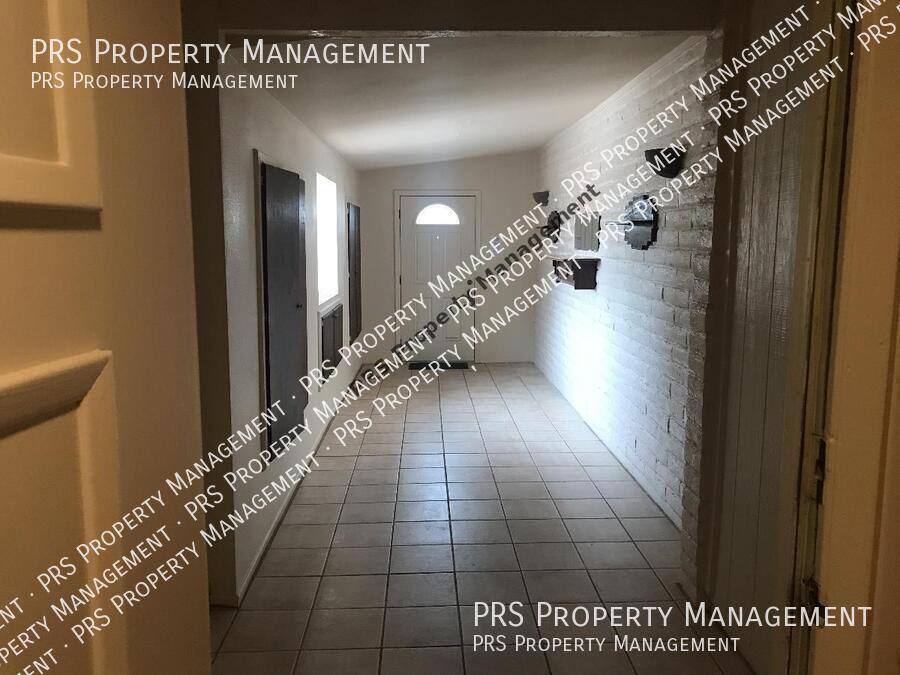 House for rent at 1853 E Gemini Dr, Tempe, AZ 85283