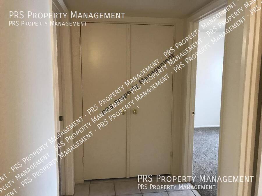 House for rent at 1853 E Gemini Dr, Tempe, AZ 85283