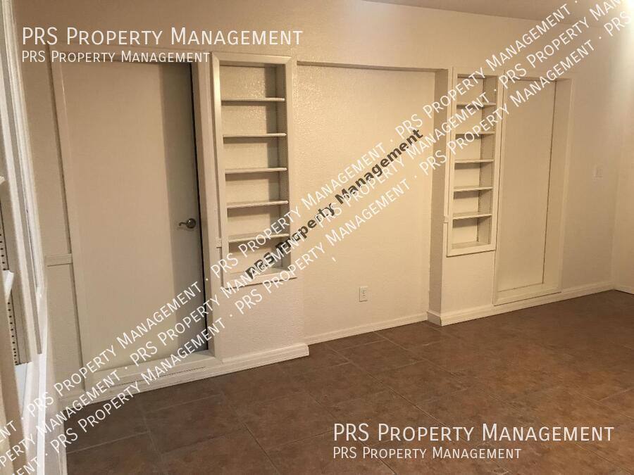 House for rent at 1853 E Gemini Dr, Tempe, AZ 85283