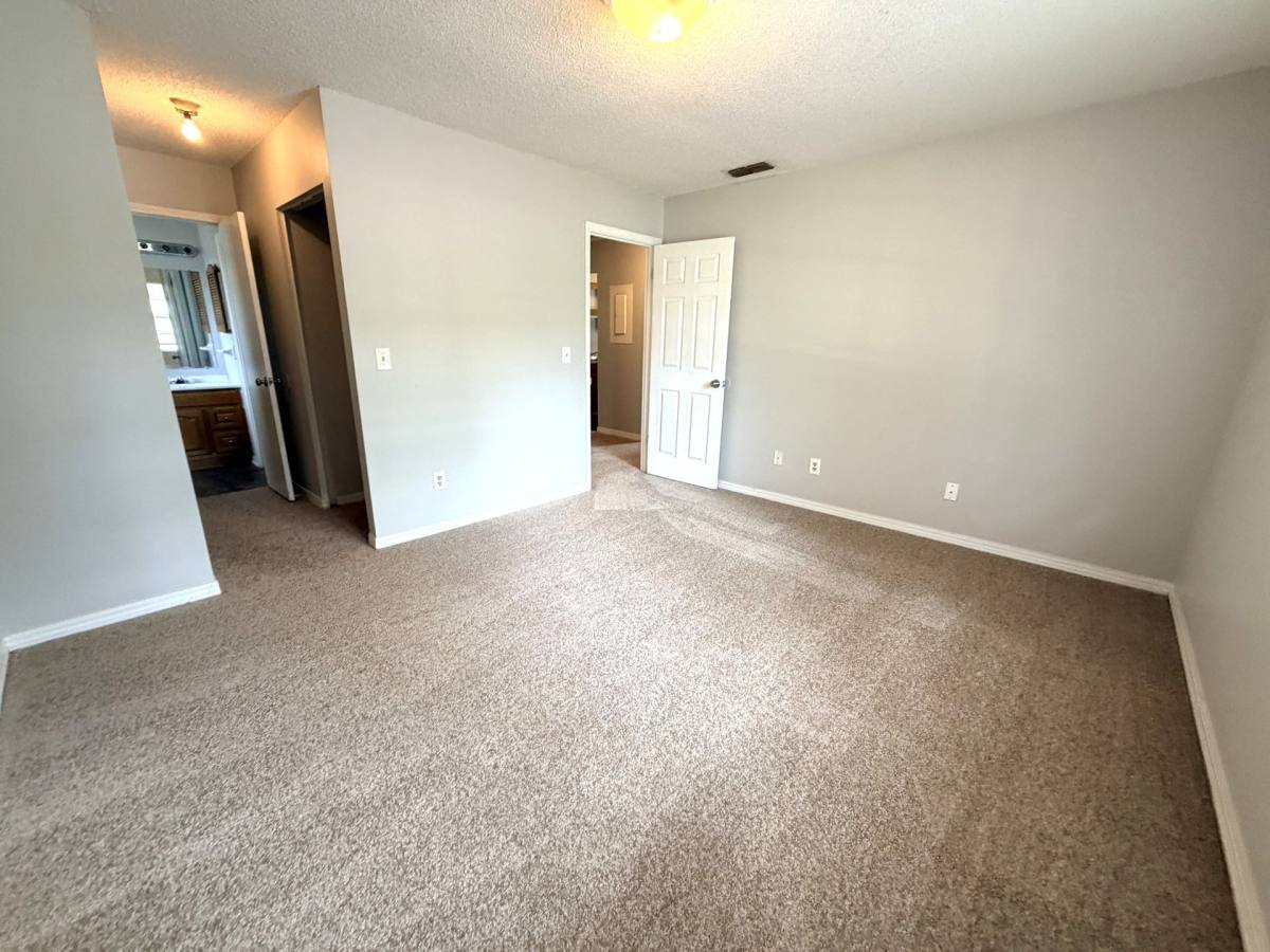 Apartment for rent at 460 Bentwood Lane, Orange Park, FL 32073