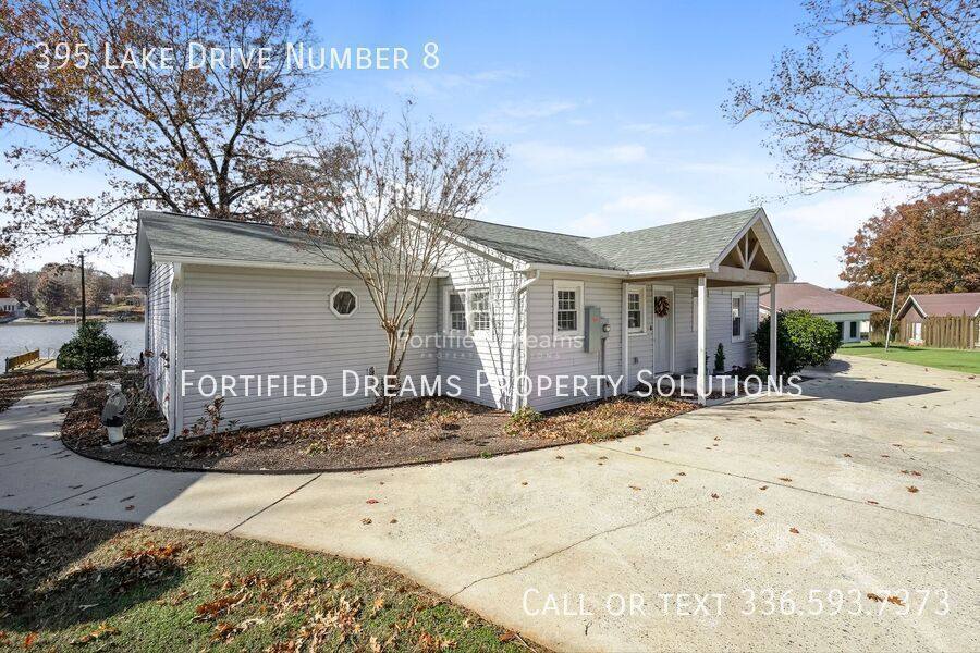 Apartment for rent at 395 Lake Dr Number #8, Lexington, NC 27292