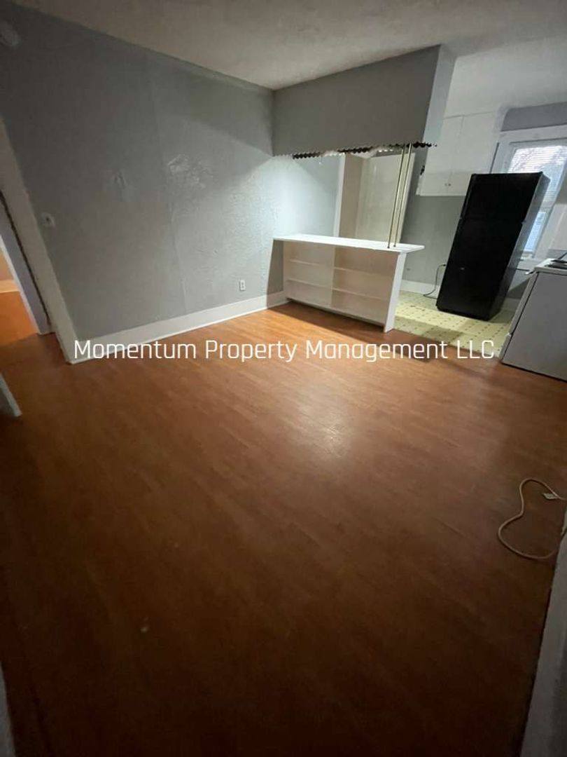 Apartment for rent at 8406 N Brooks, Tampa, FL 33604