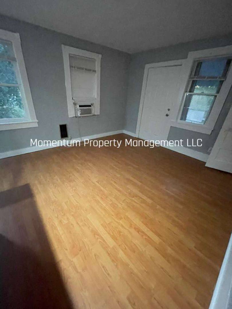 Apartment for rent at 8406 N Brooks, Tampa, FL 33604
