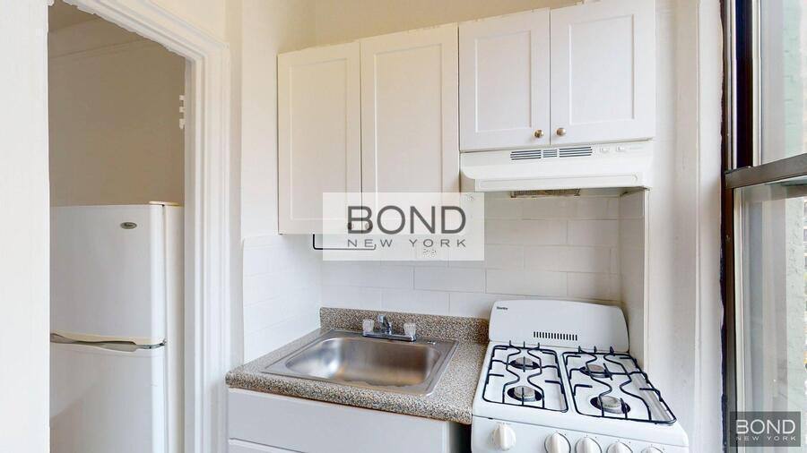 Apartment for rent at 401 E 58th St #A12, New York, NY 10022