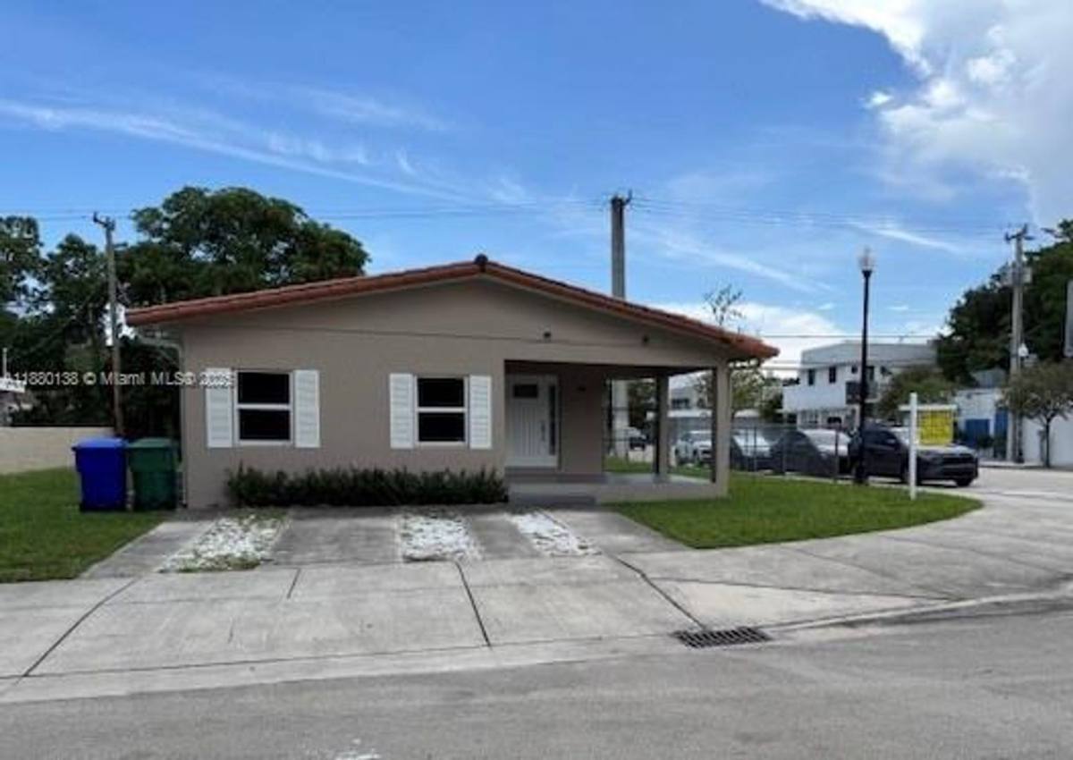 House for rent at 200 NE 44th St, Miami, FL 33137
