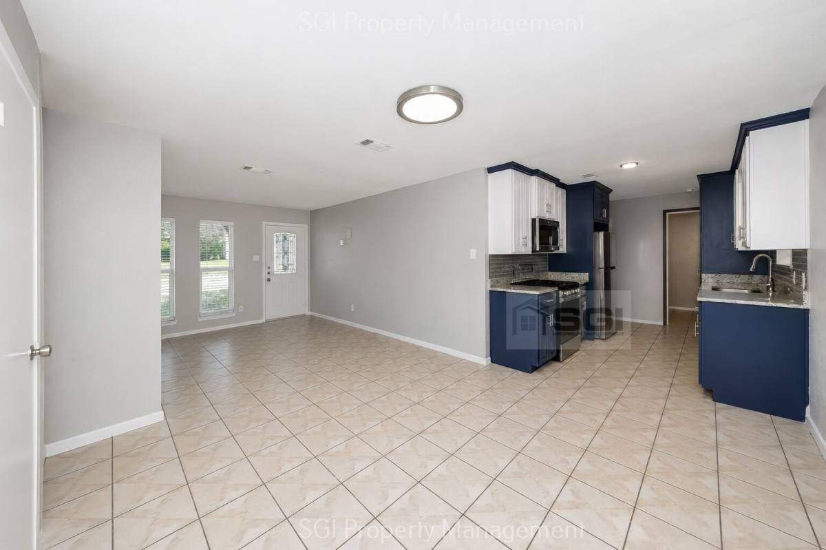 House for rent at 4709 Fair Park Blvd, Fort Worth, TX 76115