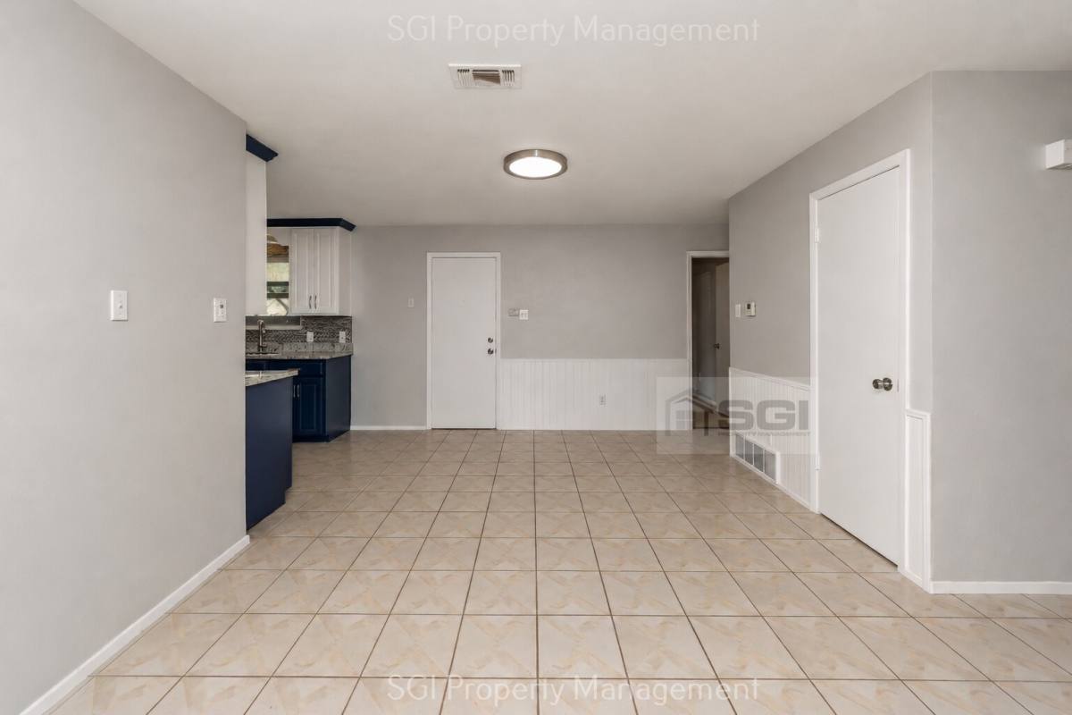 House for rent at 4709 Fair Park Blvd, Fort Worth, TX 76115