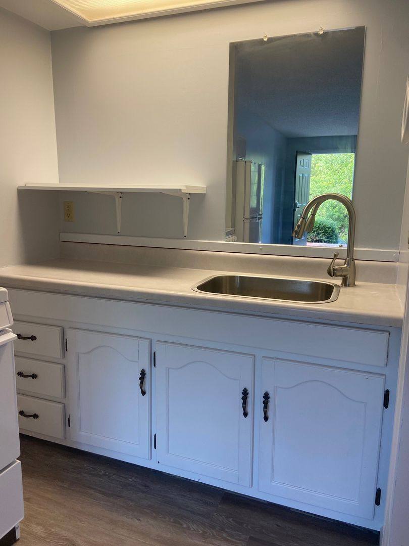 Apartment for rent at 10000 Historic Highway 165, Hollister, MO 65672