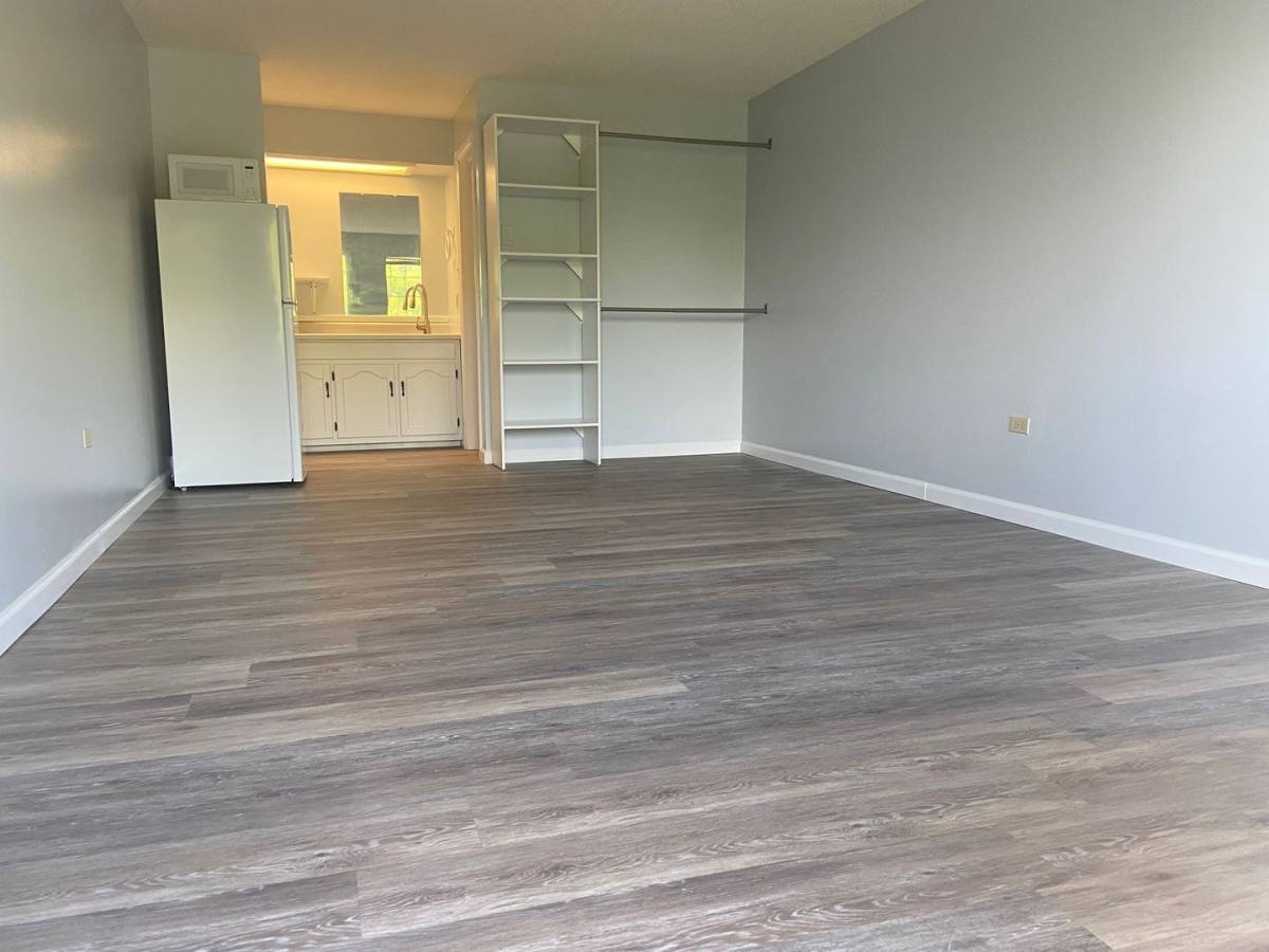 Apartment for rent at 10000 Historic Highway 165, Hollister, MO 65672