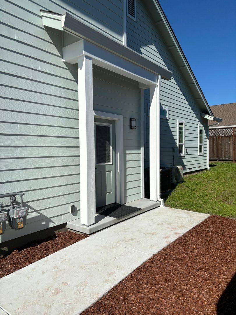 Apartment for rent at 1319 Miller Dr, Santa Rosa, CA 95403