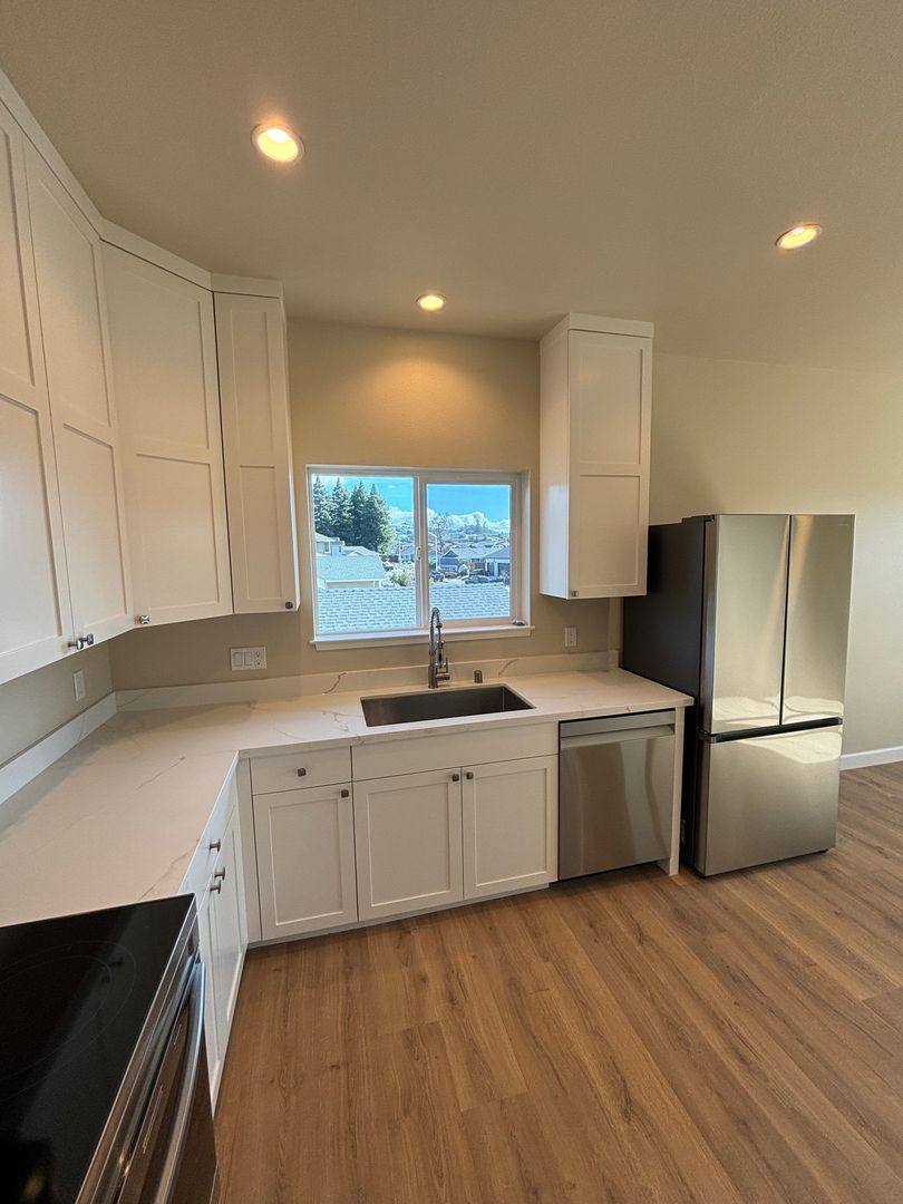 Apartment for rent at 1319 Miller Dr, Santa Rosa, CA 95403
