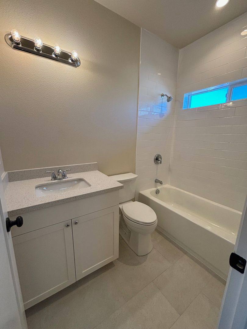 Apartment for rent at 1319 Miller Dr, Santa Rosa, CA 95403