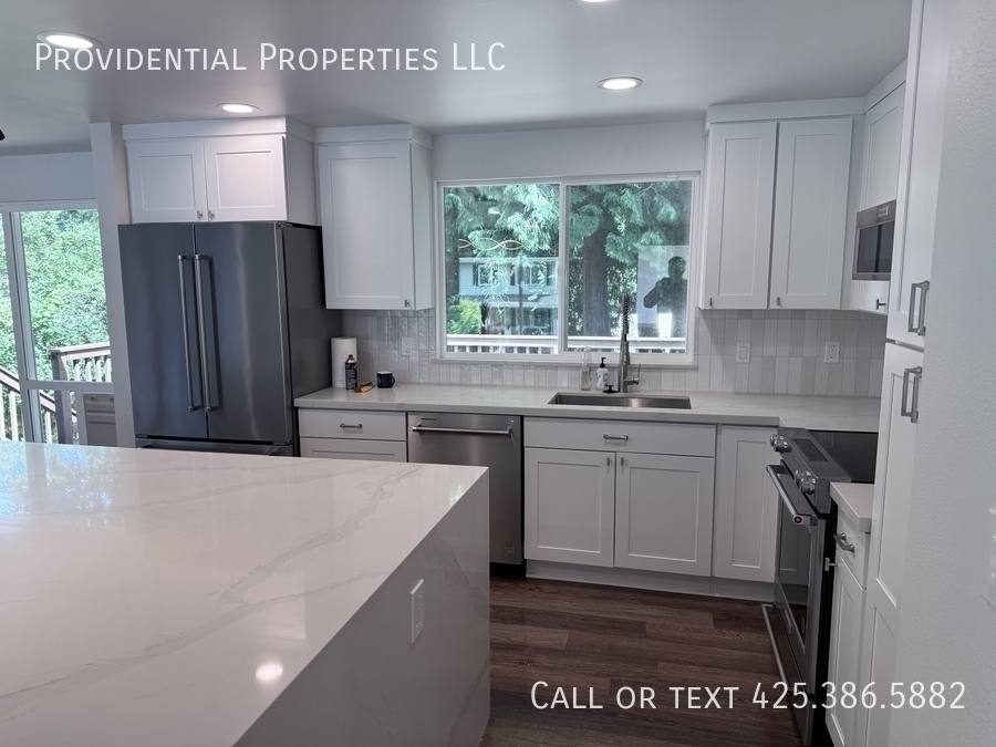 House for rent at 10912 129th Place NE, Kirkland, WA 98033