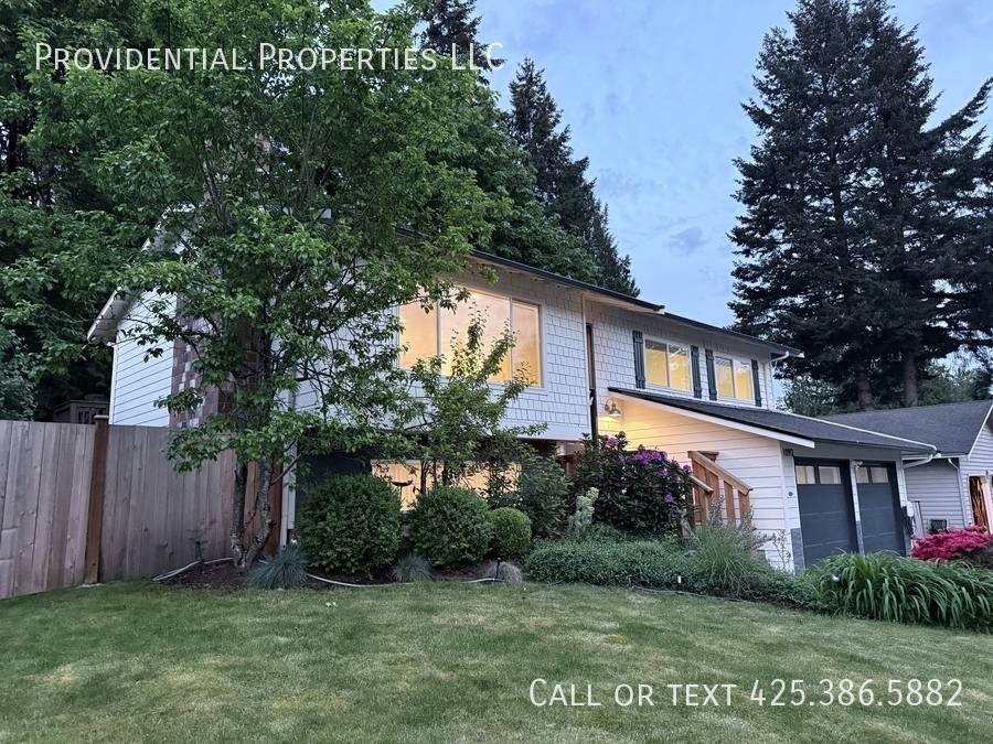 House for rent at 10912 129th Place NE, Kirkland, WA 98033