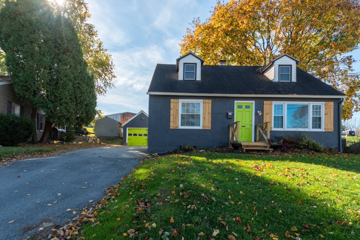 House for rent at 7 Circle Rd, Millersville, PA 17551
