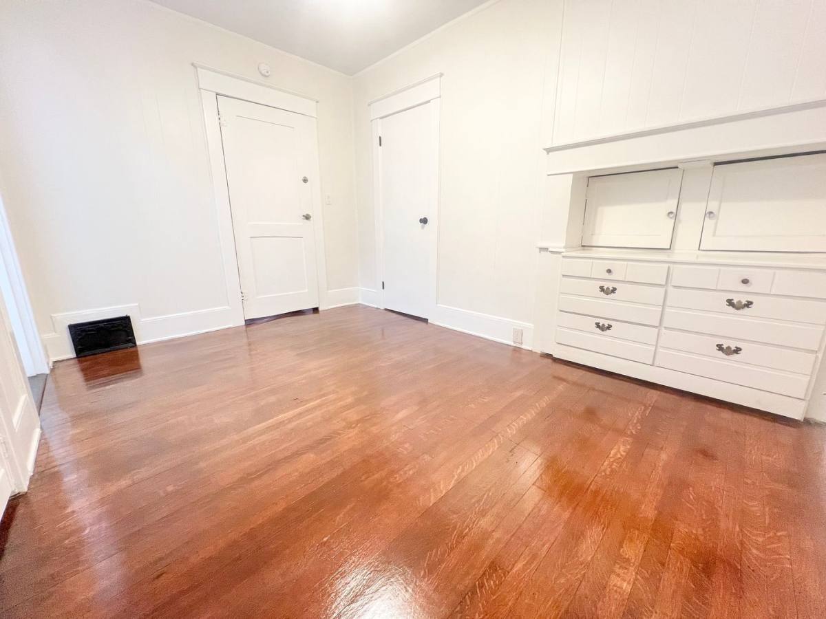 Apartment for rent at 1243 E Ocean Blvd, Long Beach, CA 90802