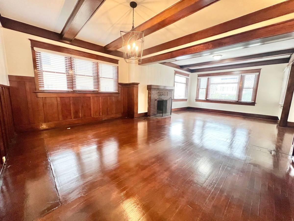Apartment for rent at 1243 E Ocean Blvd, Long Beach, CA 90802
