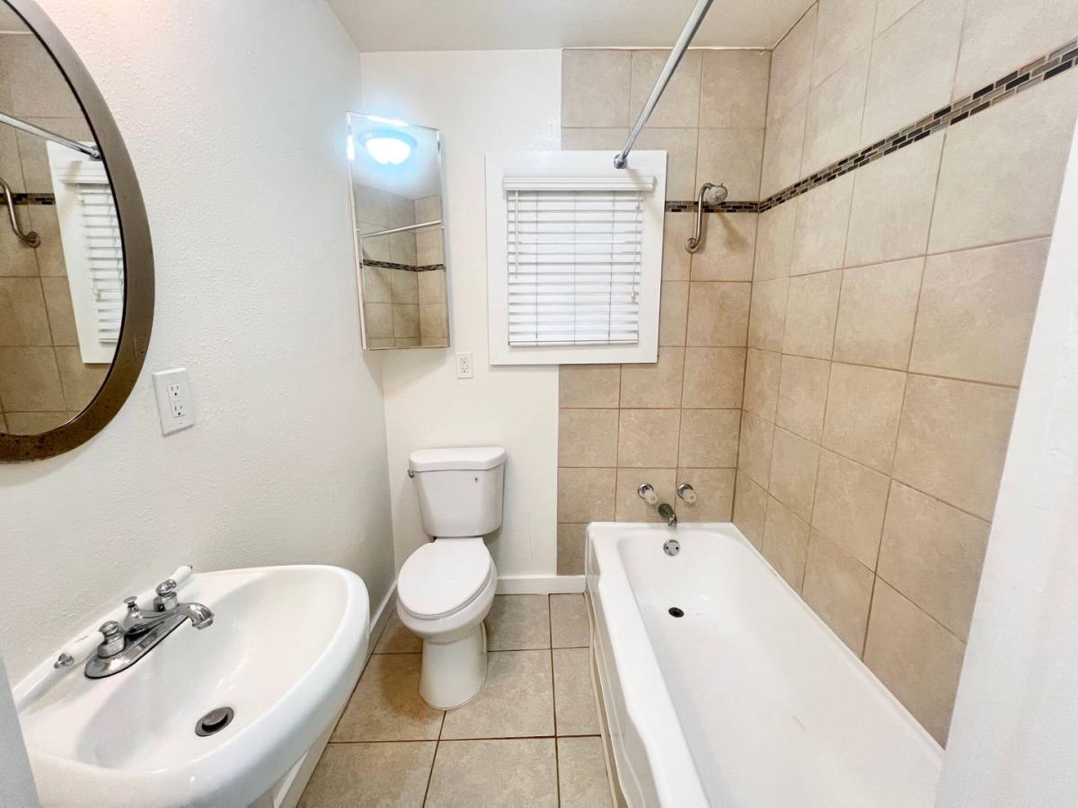 Apartment for rent at 1243 E Ocean Blvd, Long Beach, CA 90802