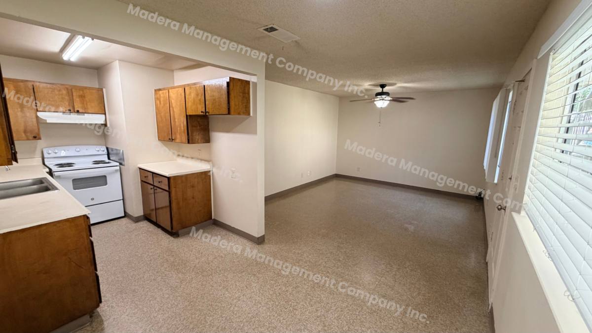 Apartment for rent at 212 N C St, Madera, CA 93638