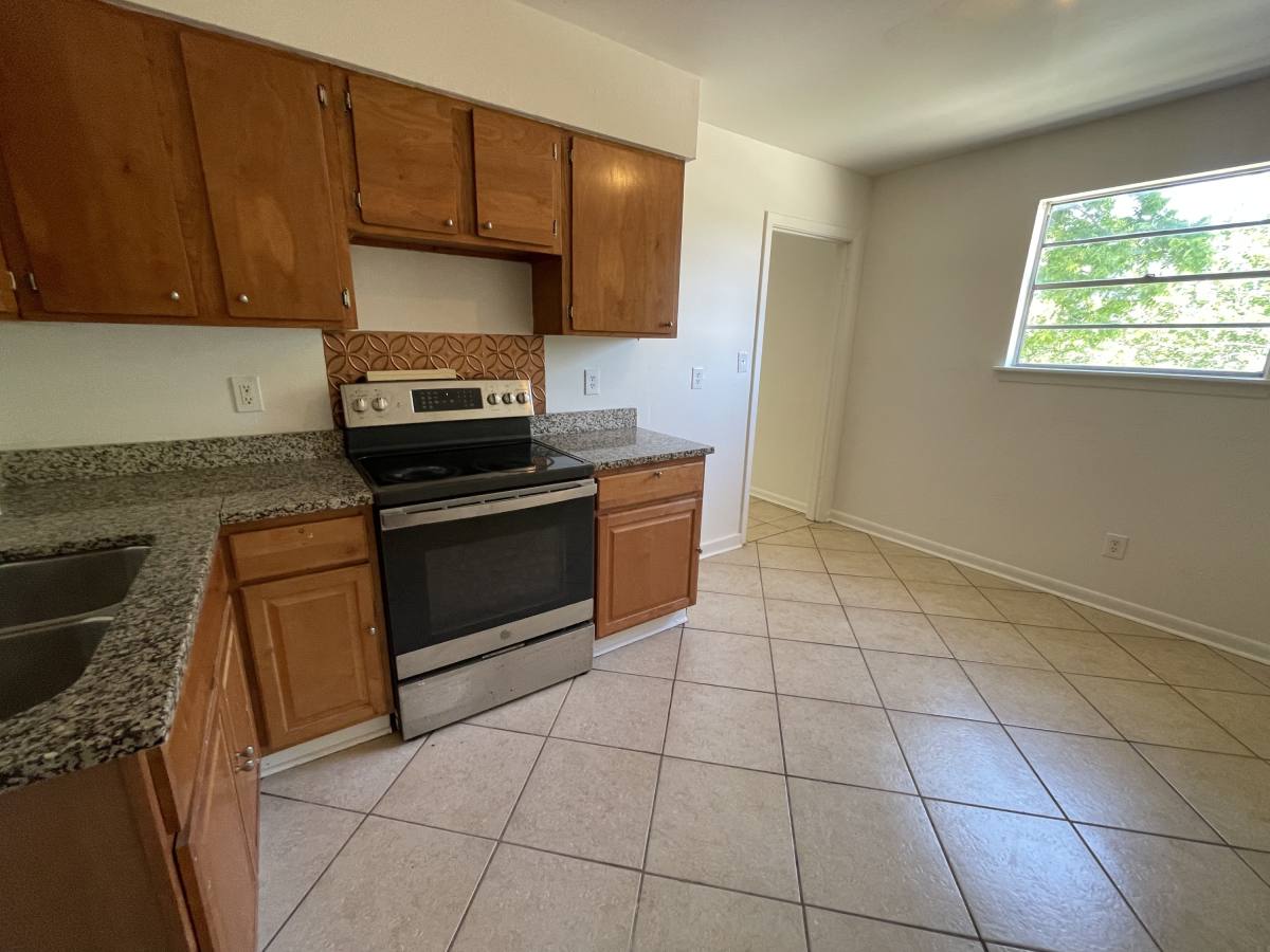 House for rent at 2429 Octavia Dr, Chalmette, LA 70043