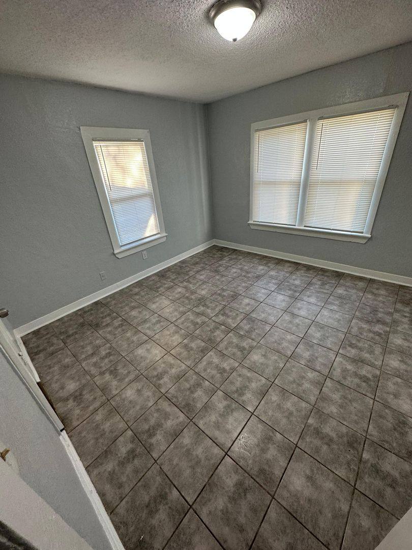 House for rent at 1359 W 20th St, Jacksonville, FL 32209
