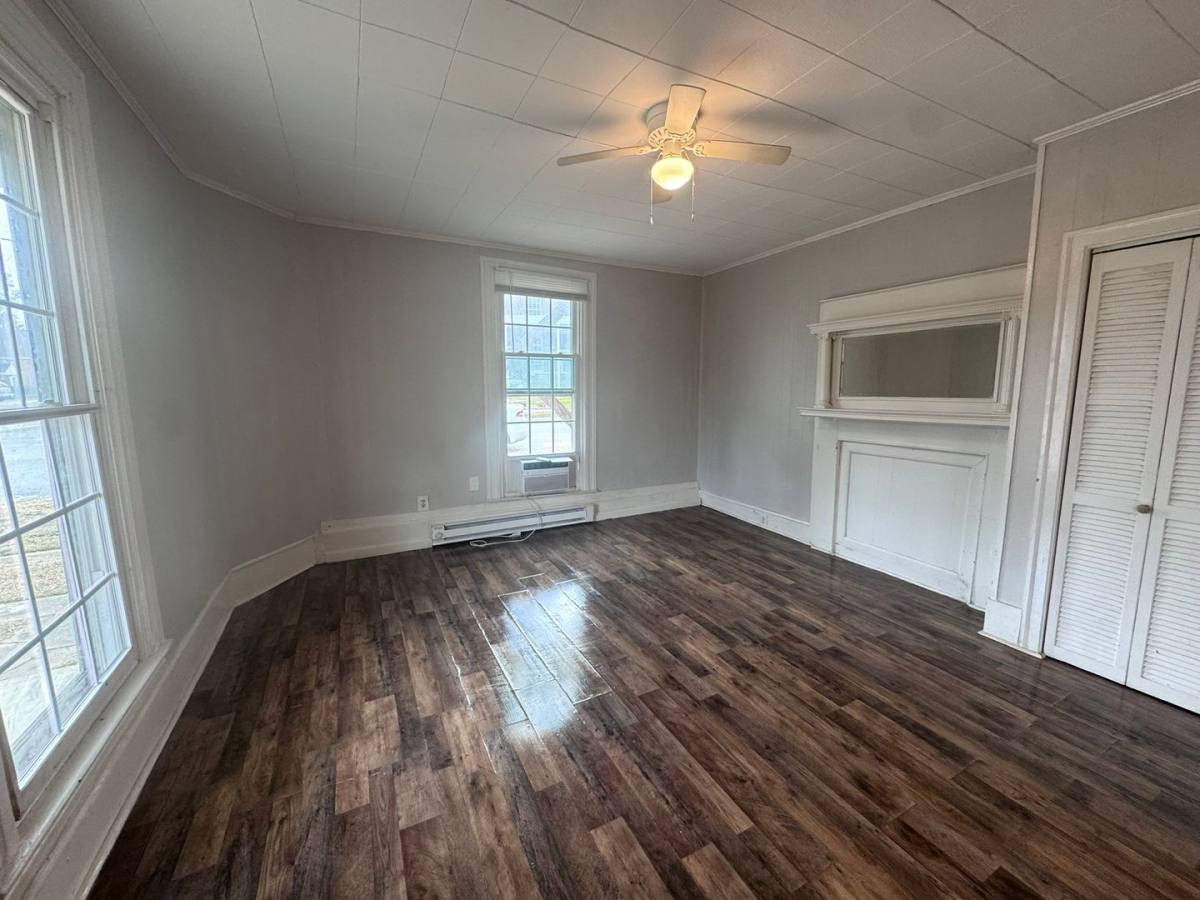 Apartment for rent at 510 S Magnolia Ave, Dunn, NC 28334