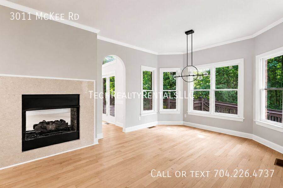 House for rent at 3011 McKee Rd, Charlotte, NC 28270