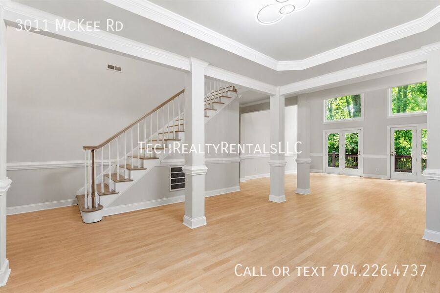 House for rent at 3011 McKee Rd, Charlotte, NC 28270