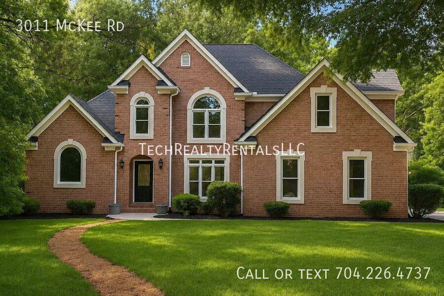 House for rent at 3011 McKee Rd, Charlotte, NC 28270