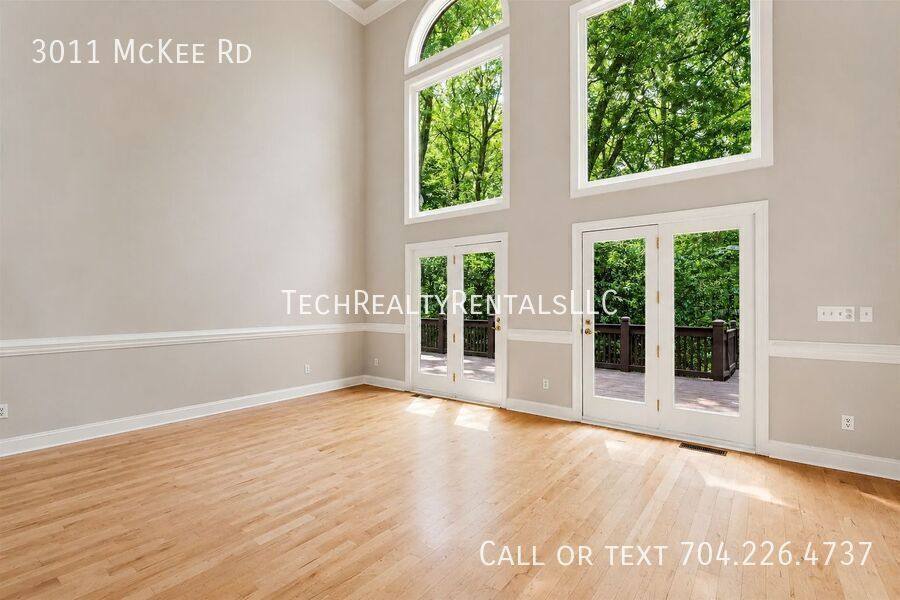 House for rent at 3011 McKee Rd, Charlotte, NC 28270