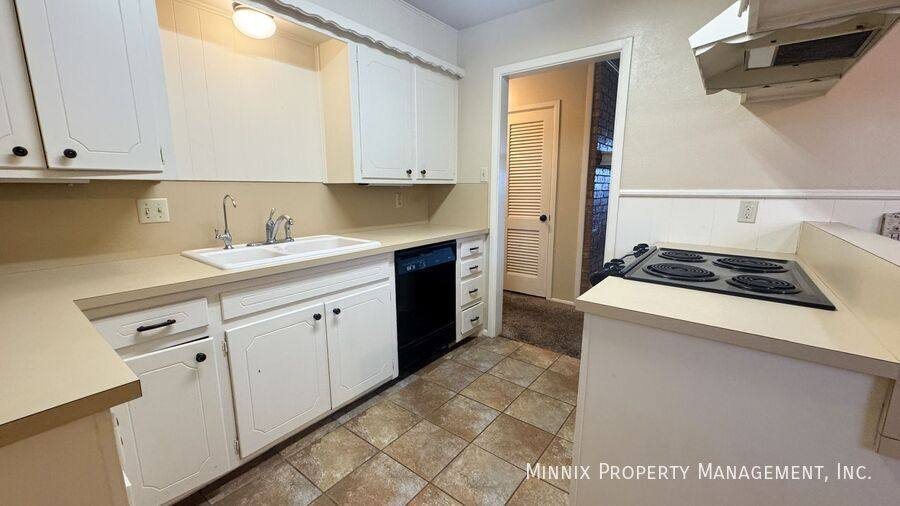 Townhouse for rent at 4313 58th St Fs #A, Lubbock, TX 79413
