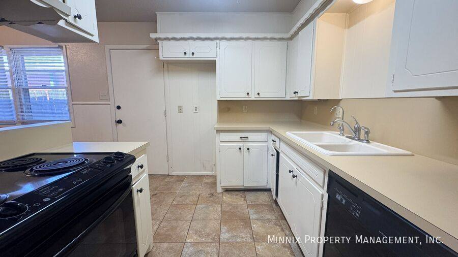 Townhouse for rent at 4313 58th St Fs #A, Lubbock, TX 79413